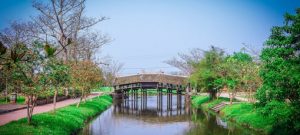 hue motorbike tour in vietnam