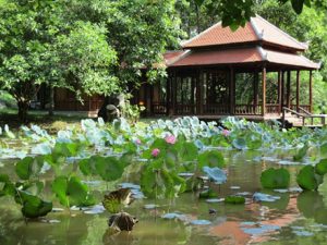 hue motorbike tour in vietnam