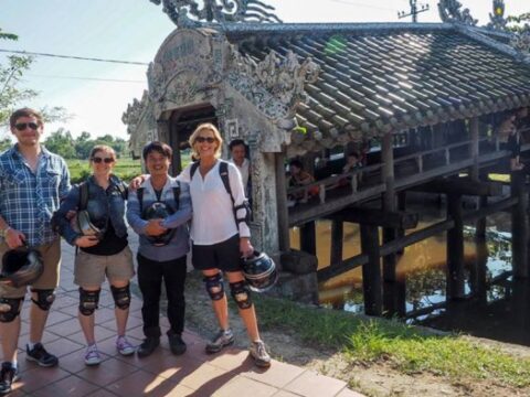 hue-to-hoi-an-motorbike-private-day-tour-8-690×394