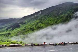Da Nang to Ha Noi motorbike rental