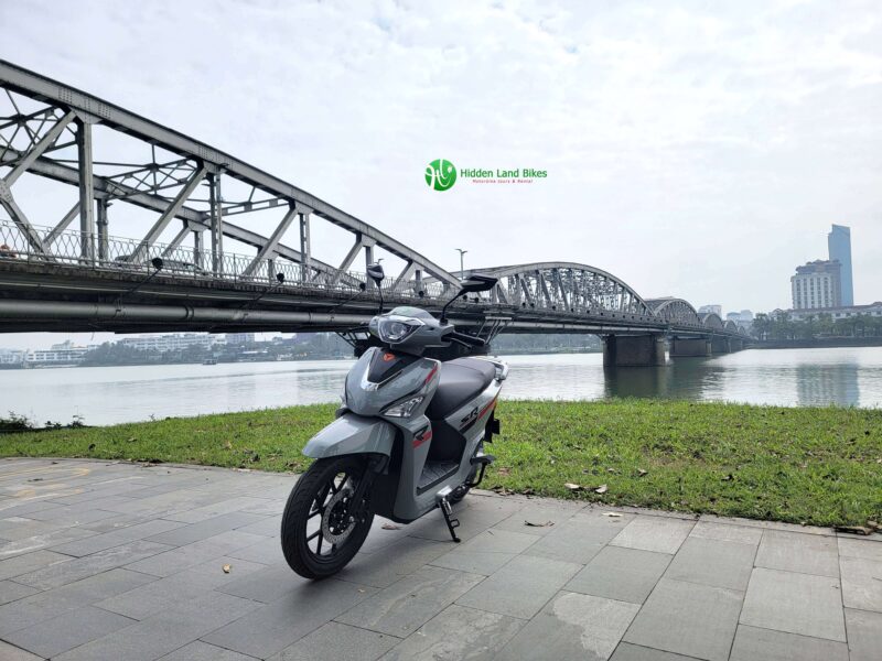 rent 50cc bikes in hue (3)