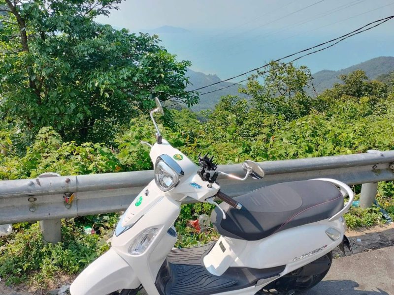 Hue One-Way 50cc Bike Rental (4)